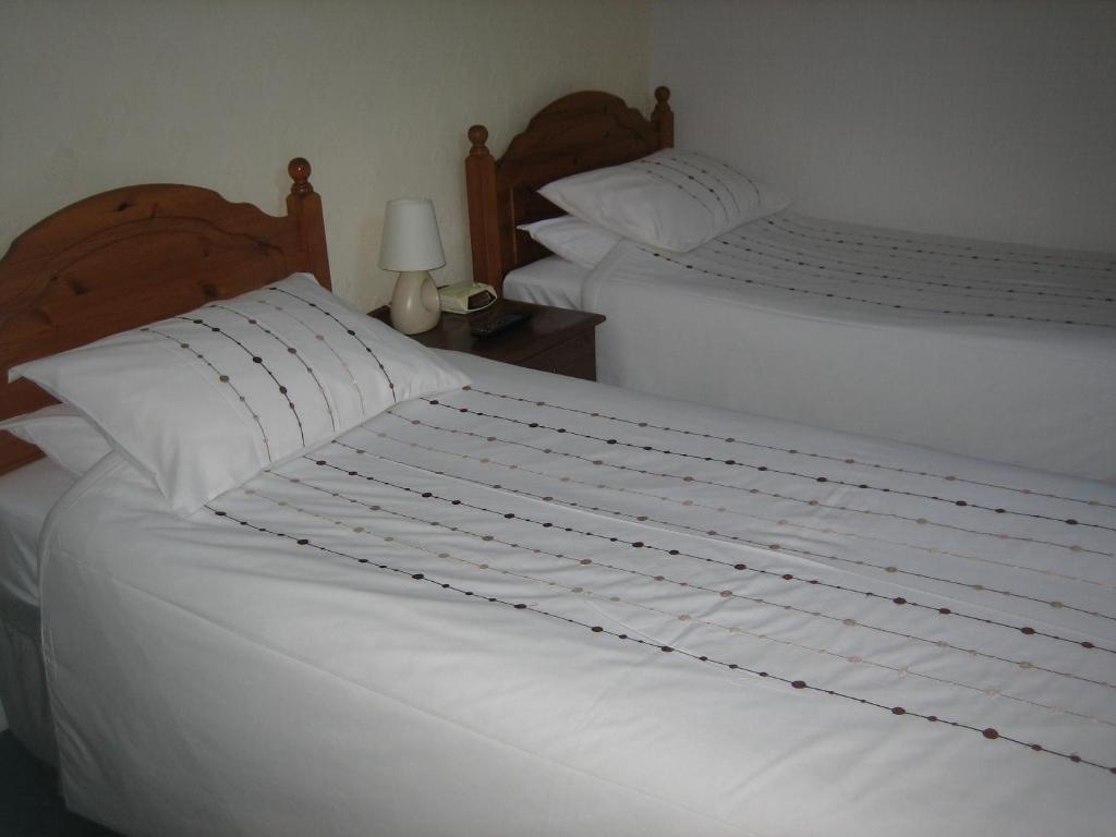 Gables Nest Bed & Breakfast Birmingham Room photo